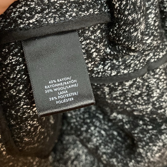 Ann Taylor Wool Blend Tweed Funnel Neck Jacket in Grey Multi. Size: SP - Picture 8 of 8